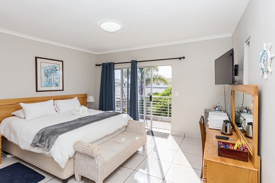 8 Bedroom Property for Sale in Melkbosstrand Central Western Cape